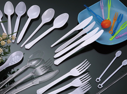 사출 금형을 사용하여 소량의 플라스틱 제품을 생산할 수 있습니다.